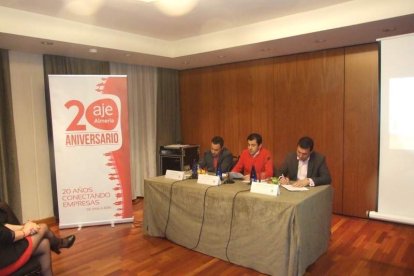 El acto estuvo presidido por Sergio Arráez, presidente de la Asociación. Fotos: JA Barrios