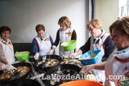 Gádor presume de naranjas en su cita anual más multitudinaria