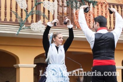 Gádor presume de naranjas en su cita anual más multitudinaria