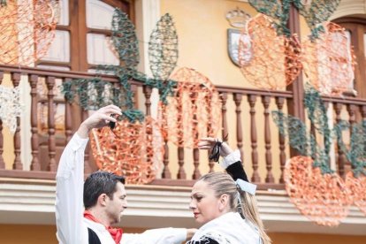 Gádor presume de naranjas en su cita anual más multitudinaria