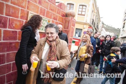 Gádor presume de naranjas en su cita anual más multitudinaria