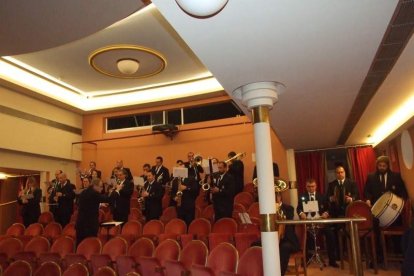 Tomás Cano, canónigo lectoral de la Catedral, presentó a Juan José Martín Campos, canónigo y pregonero oficial de la Semana Santa. Fot