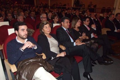 Tomás Cano, canónigo lectoral de la Catedral, presentó a Juan José Martín Campos, canónigo y pregonero oficial de la Semana Santa. Fot