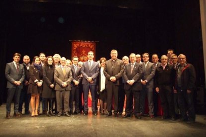 Tomás Cano, canónigo lectoral de la Catedral, presentó a Juan José Martín Campos, canónigo y pregonero oficial de la Semana Santa. Fot