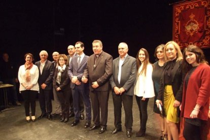 Tomás Cano, canónigo lectoral de la Catedral, presentó a Juan José Martín Campos, canónigo y pregonero oficial de la Semana Santa. Fot