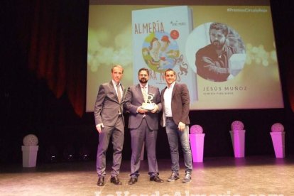 ‘Premios Círculo Rojo’, II gala de las letras con todos los ingredientes. Mil invitados llenan el Teatro Auditorio de El Ejido.