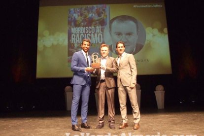 ‘Premios Círculo Rojo’, II gala de las letras con todos los ingredientes. Mil invitados llenan el Teatro Auditorio de El Ejido.