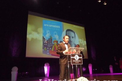 ‘Premios Círculo Rojo’, II gala de las letras con todos los ingredientes. Mil invitados llenan el Teatro Auditorio de El Ejido.