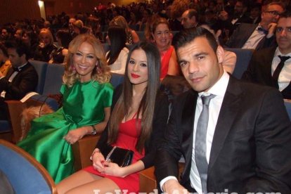 ‘Premios Círculo Rojo’, II gala de las letras con todos los ingredientes. Mil invitados llenan el Teatro Auditorio de El Ejido.