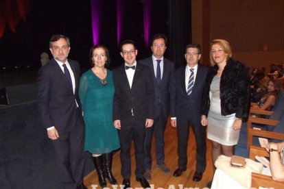 ‘Premios Círculo Rojo’, II gala de las letras con todos los ingredientes. Mil invitados llenan el Teatro Auditorio de El Ejido.