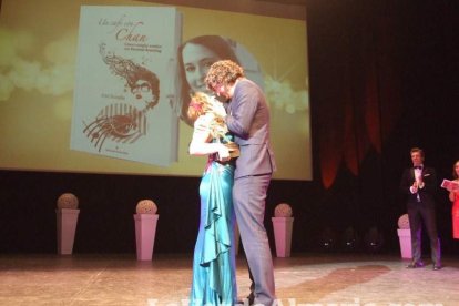 ‘Premios Círculo Rojo’, II gala de las letras con todos los ingredientes. Mil invitados llenan el Teatro Auditorio de El Ejido.