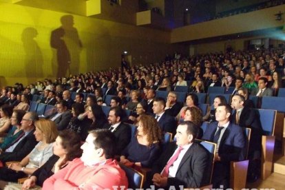‘Premios Círculo Rojo’, II gala de las letras con todos los ingredientes. Mil invitados llenan el Teatro Auditorio de El Ejido.
