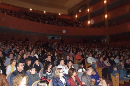 El Auditorio Maestro Padilla ha vivido con intensidad uno de los grandes espectáculos, donde han participado numerosos niños, como músico