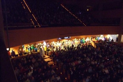 El Auditorio Maestro Padilla ha vivido con intensidad uno de los grandes espectáculos, donde han participado numerosos niños, como músico