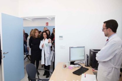 La presidenta de la Junta de Andalucía, Susana Díaz, visita Vera y los Campos de Níjar. Fotos: Fran Muñoz.