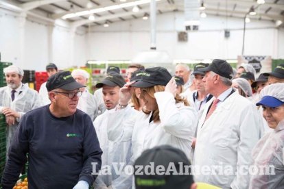 La presidenta de la Junta de Andalucía, Susana Díaz, visita Vera y los Campos de Níjar. Fotos: Fran Muñoz.