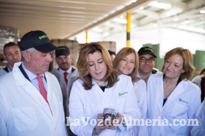 La presidenta de la Junta de Andalucía, Susana Díaz, visita Vera y los Campos de Níjar. Fotos: Fran Muñoz.