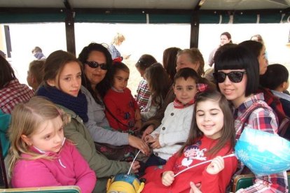 Las fiestas de Benahadux cuentan con una gran participación de benaducenses y visitantes en las distintas actividades que el alcalde de Ben