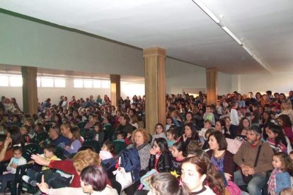 Las fiestas de Benahadux cuentan con una gran participación de benaducenses y visitantes en las distintas actividades que el alcalde de Ben
