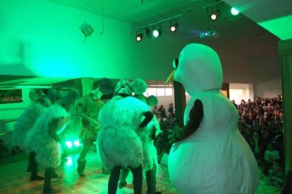 Las fiestas de Benahadux cuentan con una gran participación de benaducenses y visitantes en las distintas actividades que el alcalde de Ben