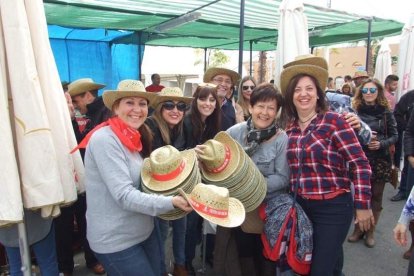 Las fiestas de Benahadux cuentan con una gran participación de benaducenses y visitantes en las distintas actividades que el alcalde de Ben