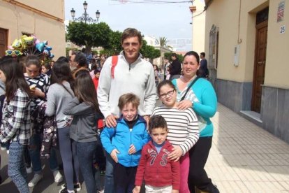 Las fiestas de Benahadux cuentan con una gran participación de benaducenses y visitantes en las distintas actividades que el alcalde de Ben