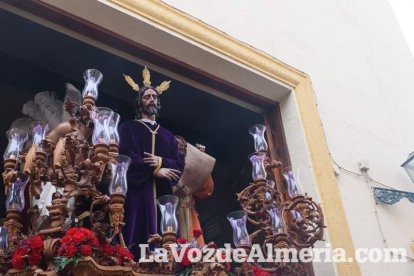 Galería fotográfica del lunes Santo. Fotos: Juan Sánchez