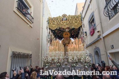 Galería fotográfica del lunes Santo. Fotos: Juan Sánchez