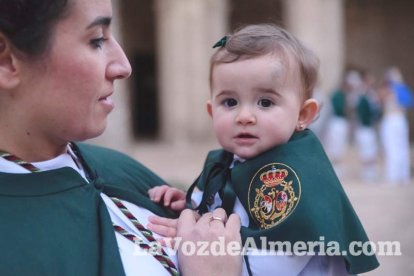 Procesión de la Real e Ilustre Confeccionista y Universitaria Hermandad de Nazarenos de Nuestro Padre Jesús de la Oración en el Huerto y 