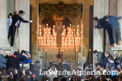 Procesión de la Real e Ilustre Confeccionista y Universitaria Hermandad de Nazarenos de Nuestro Padre Jesús de la Oración en el Huerto y 