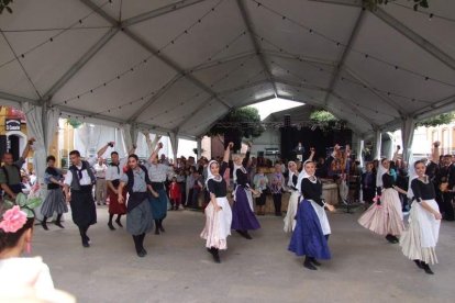 Con las palabras del alcalde de Canjáyar, Francisco Alonso, ha dado paso al pregón que ha corrido a cargo de Mari Ángeles Esteban, subdir