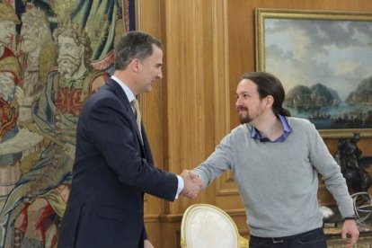 El Rey Felipe VI concluye la ronda de consultas en Zarzuela tras la cual ningún candidato tiene apoyos suficientes.