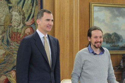 El Rey Felipe VI concluye la ronda de consultas en Zarzuela tras la cual ningún candidato tiene apoyos suficientes.