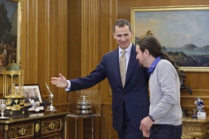 El Rey Felipe VI concluye la ronda de consultas en Zarzuela tras la cual ningún candidato tiene apoyos suficientes.