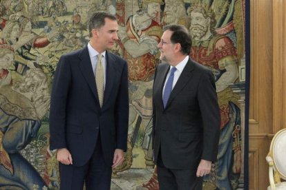 El Rey Felipe VI concluye la ronda de consultas en Zarzuela tras la cual ningún candidato tiene apoyos suficientes.