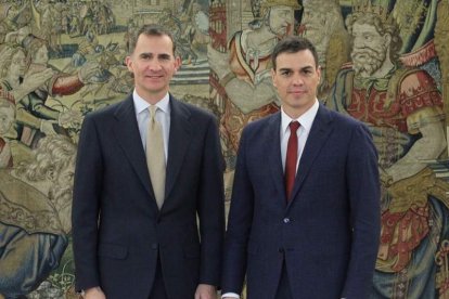 El Rey Felipe VI concluye la ronda de consultas en Zarzuela tras la cual ningún candidato tiene apoyos suficientes.