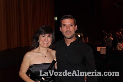 La orquesta, coro y danza de la Escuela de Música, Danza y Teatro de Roquetas, los artistas.