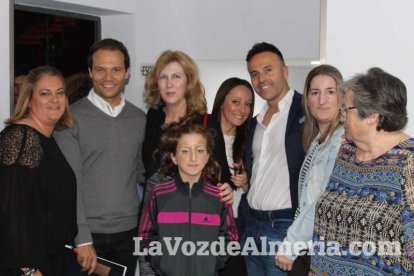 La orquesta, coro y danza de la Escuela de Música, Danza y Teatro de Roquetas, los artistas.