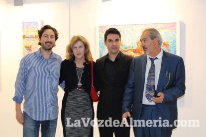 La orquesta, coro y danza de la Escuela de Música, Danza y Teatro de Roquetas, los artistas.