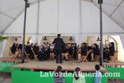 El municipio almeriense de Abrucena, en pleno Parque Natural del Parque Nacional de Sierra Nevada, está celebrando las Fiestas Patronales e
