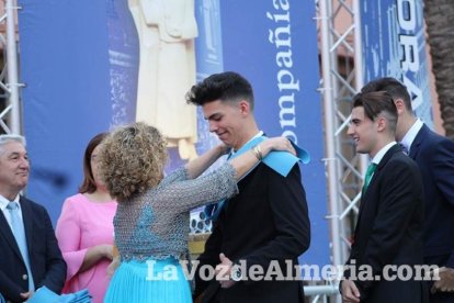 La treinta y una promoción del Colegio de la Compañía de María celebró el acto en el patio central. El acto académico se celebró al c