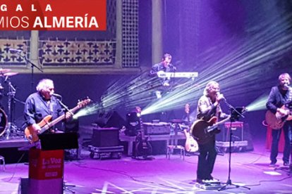 Actuación de Los Puntos.