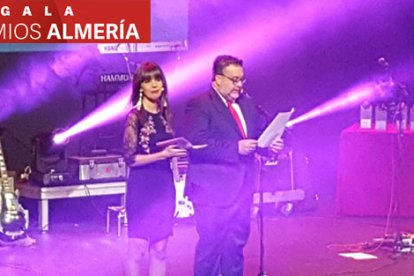 Marta Rodríguez y Alfredo Casas, presentadores.