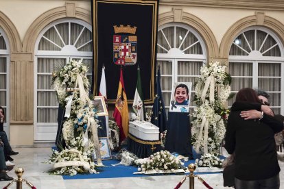 Capilla ardiente del pequeño Gabriel Cruz Ramírez instalada en la Diputación de Almería.