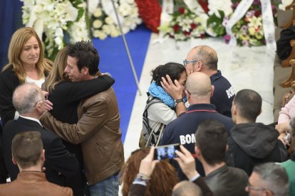 Capilla ardiente del pequeño Gabriel Cruz Ramírez instalada en la Diputación de Almería.