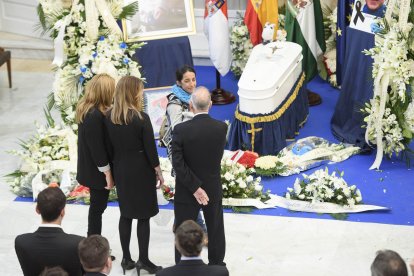 Capilla ardiente del pequeño Gabriel Cruz Ramírez instalada en la Diputación de Almería.