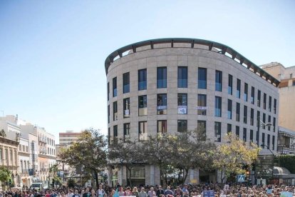 Concentración en Puerta Purchena en apoyo a Gabriel Cruz Ramírez.