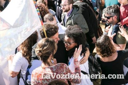 Concentración en Puerta Purchena en apoyo a Gabriel Cruz Ramírez.