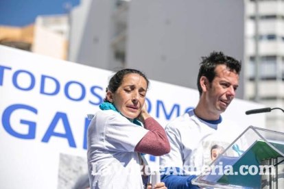 Concentración en Puerta Purchena en apoyo a Gabriel Cruz Ramírez.