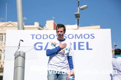 Concentración en Puerta Purchena en apoyo a Gabriel Cruz Ramírez.